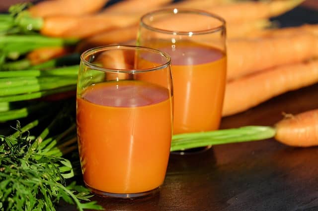 benefits of drinking carrot juice on empty stomach
