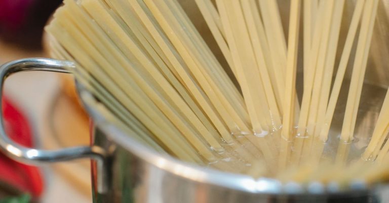can you cook pasta in a pan